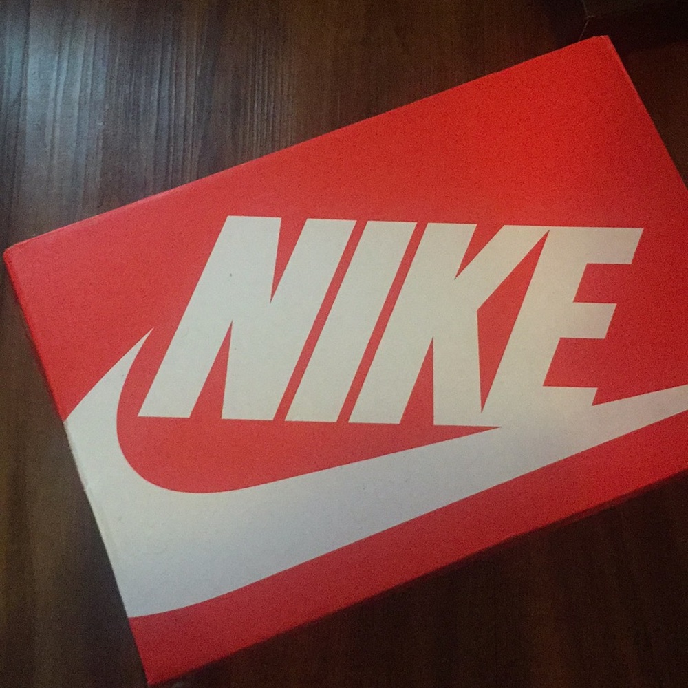 Nike Roshe Run - Wolf Grey - Sz 11 - BRAND NEW